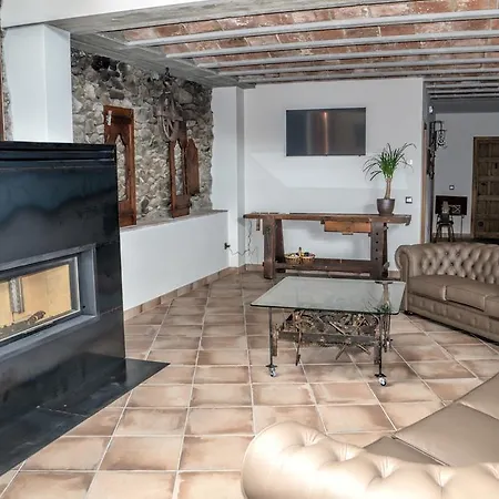 Borda Guiu - Adults Only - *